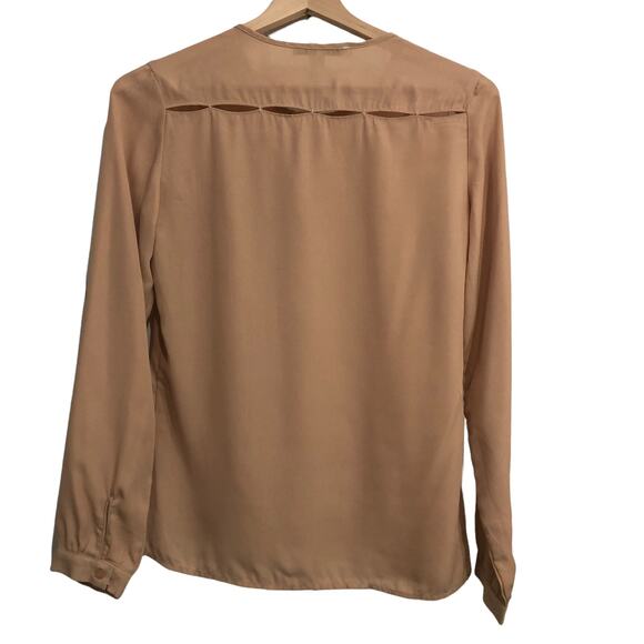 Giuliana Romanno tan camel long sleeve bouse with cut outs SIZE 38 Medium - Picture 5 of 8
